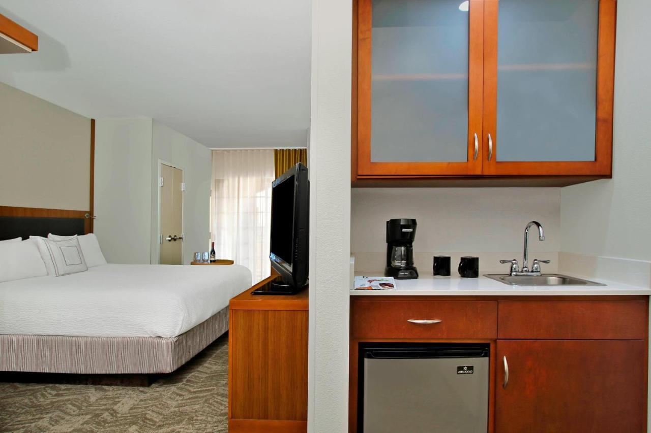 Springhill By Marriott Hotel
