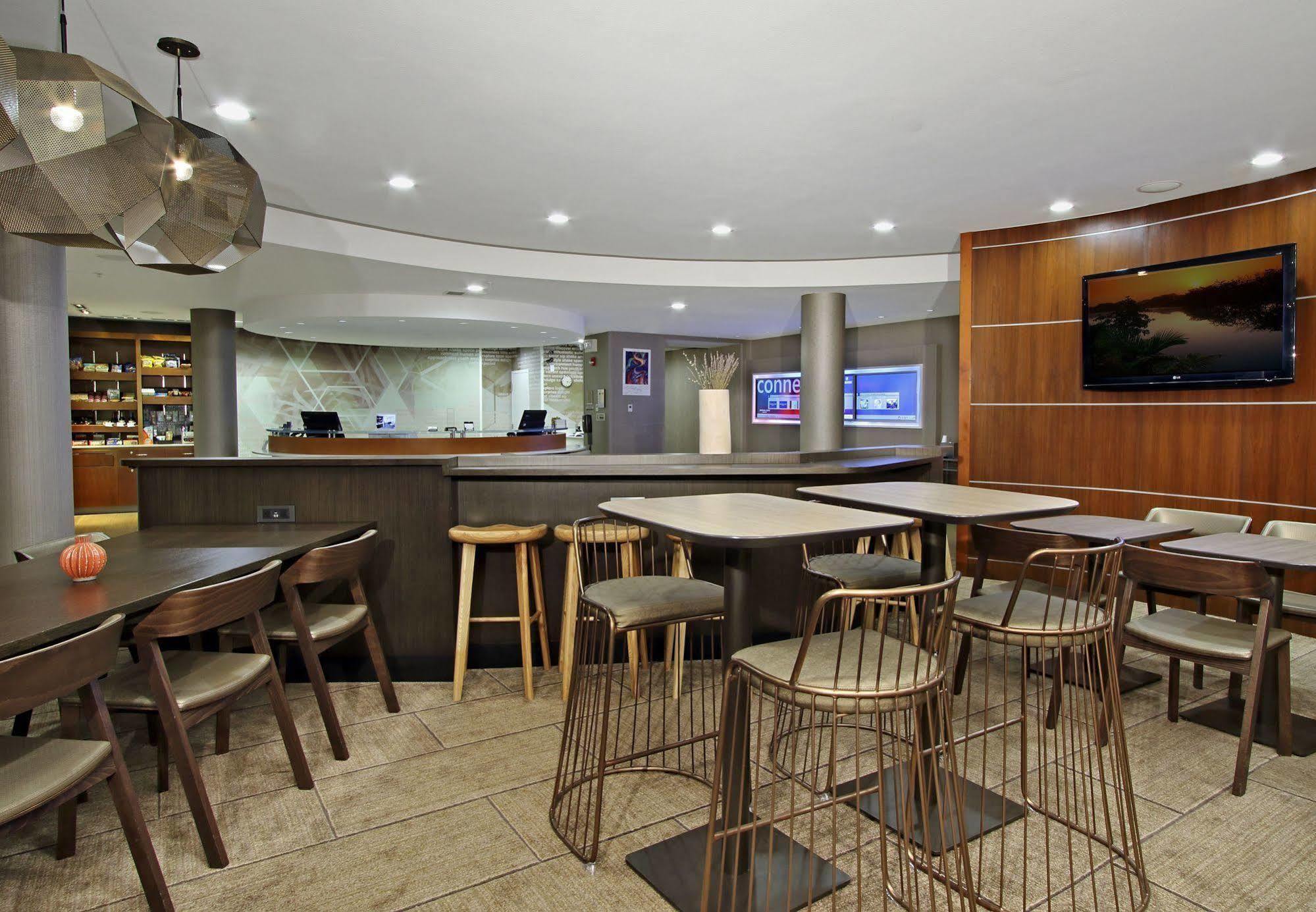 Springhill By Marriott Hotel 3*